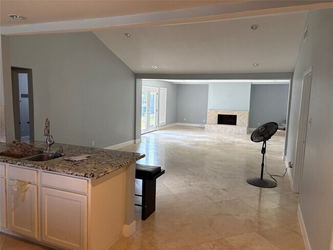 Building Photo - 11703 Triola Ln