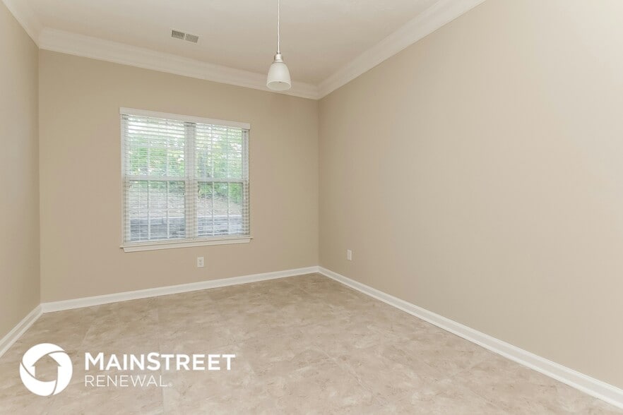 Building Photo - 827 Shadow Lake Dr