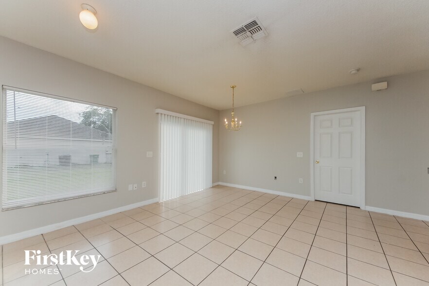 Building Photo - 858 San Pedro Ct