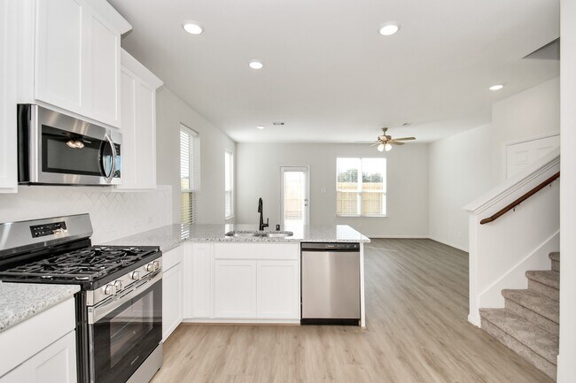 Building Photo - 1534 Revolution Way