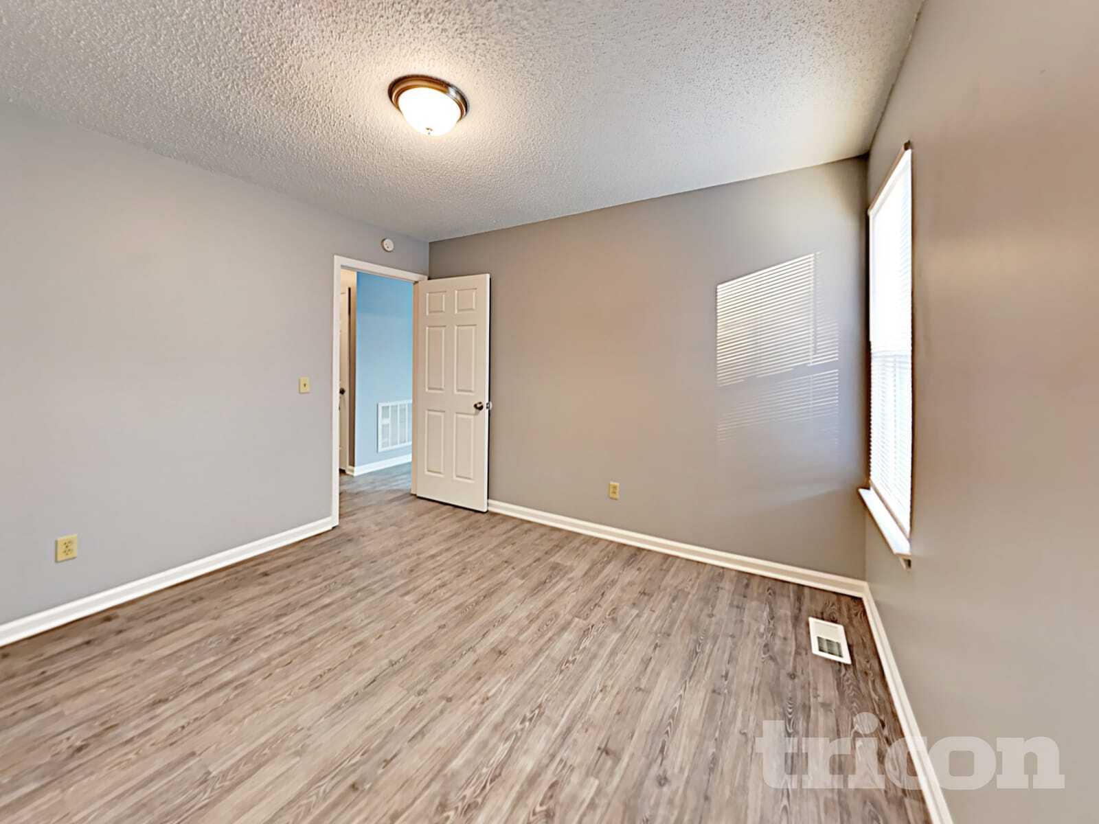 Building Photo - 305 Trowbridge Rd