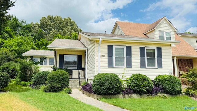 Primary Photo - 1217 Catskill Cir SE