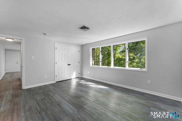 Building Photo - 12 Kingswood Manor