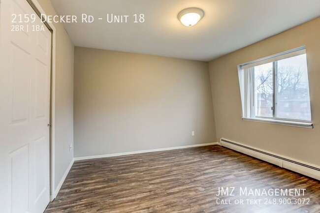 Building Photo - Beautifully Updated Apartment In Walled Lake!