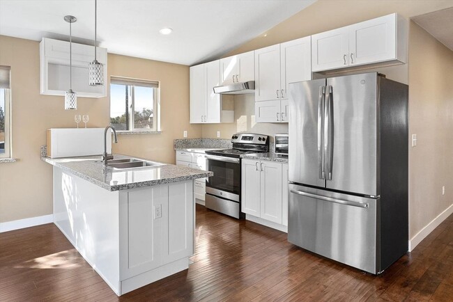 Primary Photo - Now Available for Rent – Beautifully Upgra...