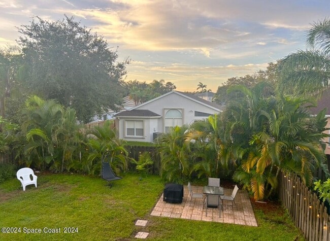 Building Photo - 6991 Hammock Trace Dr