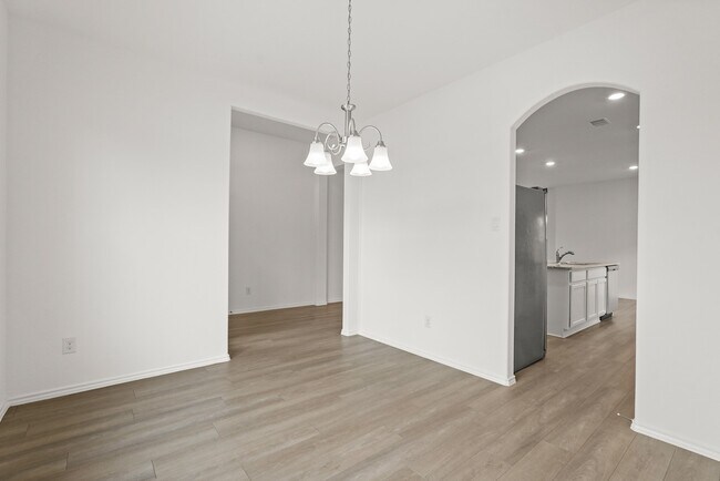 Building Photo - 9919 Willow Crown Ln