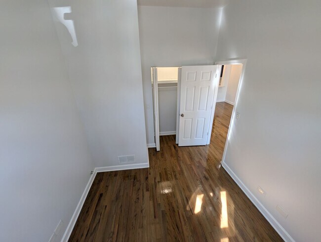 Building Photo - AM-Moffat LLC