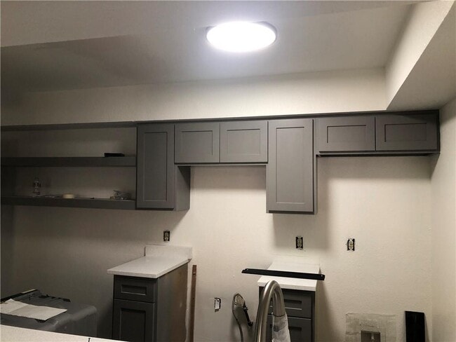 Building Photo - 5903 Cougar Dr