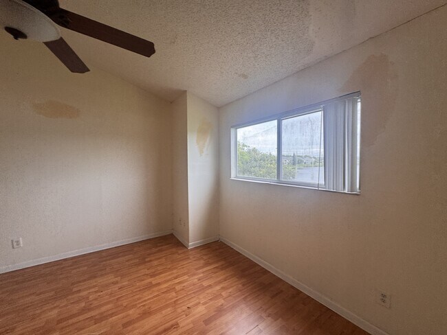 Building Photo - 3409 NW 44th St