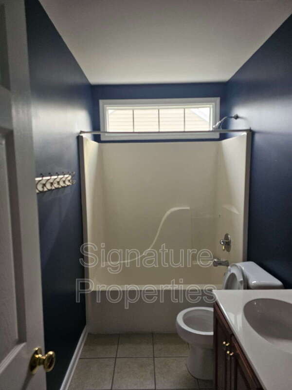 Building Photo - 5600 Barnsley Pl