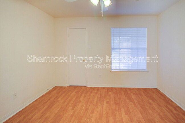 Building Photo - 10120 Cordoba Ct