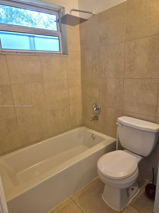 Building Photo - 34 SW 6th Ave