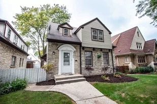 Building Photo - 3127 N 55th St
