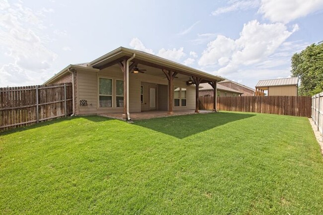 Building Photo - 1713 Cattleman St