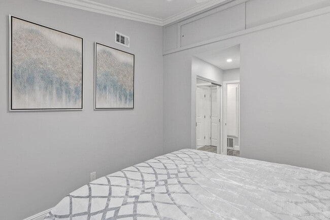 Building Photo - 7327 Linden Terrace