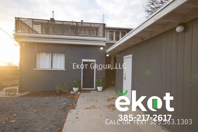 Building Photo - 382 Wall St