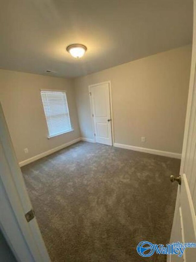 Building Photo - 219 Alonzo Toney Dr