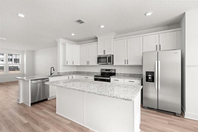 Building Photo - 15244 Groveside Rd