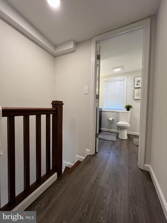 Building Photo - 324 S Castle St