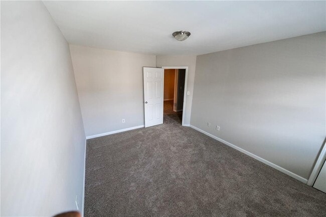 Building Photo - 4995 Berkeley Oak Dr