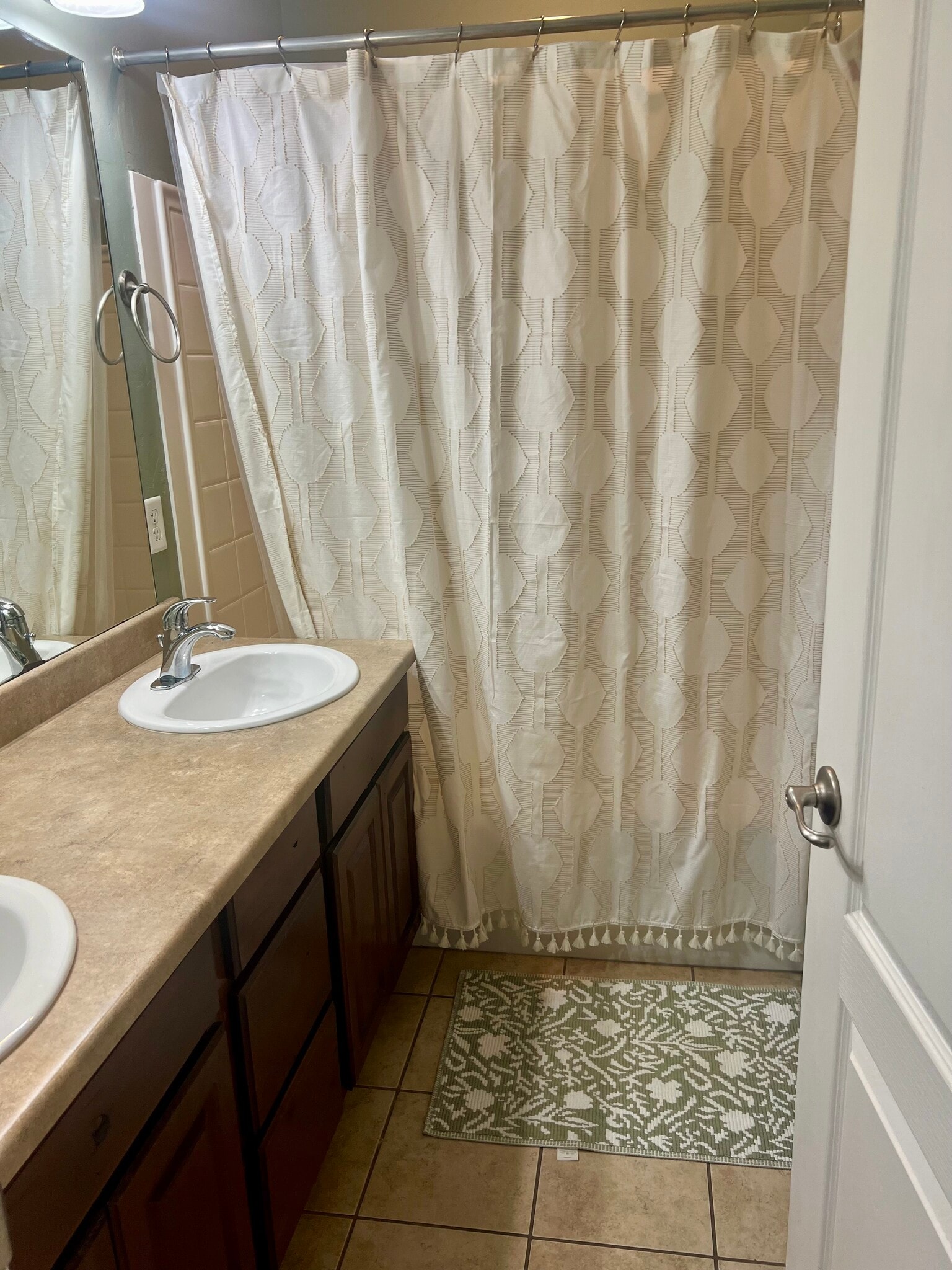 Building Photo - 1562 W 10 S