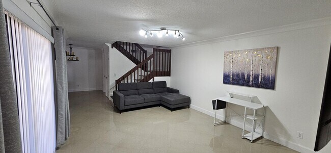 Building Photo - 11865 SW 11th Ct