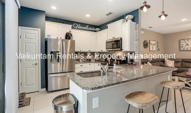 Building Photo - 7038 Buroak Ct