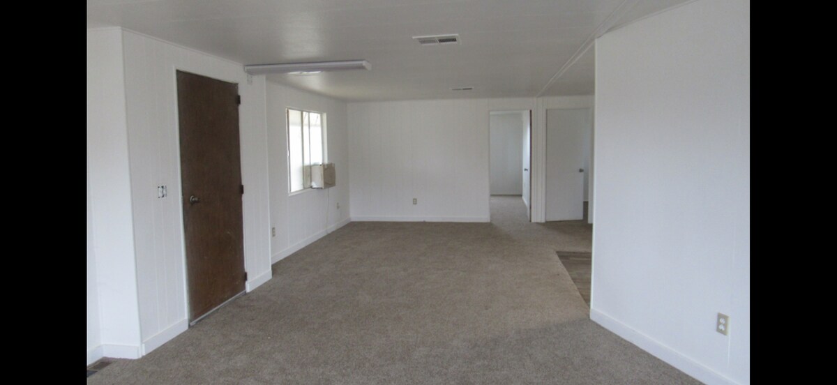 Building Photo - 5810 Krebs Rd