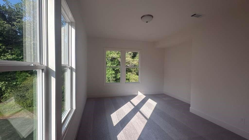 Building Photo - 5365 Travers Ln