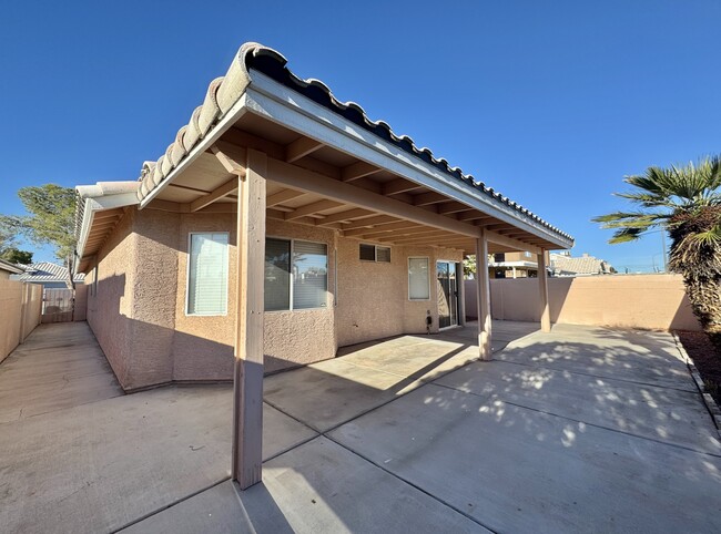 Building Photo - 1009 Torington Dr