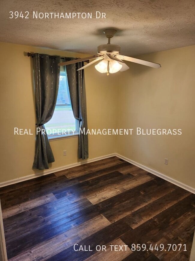 Building Photo - 3942 Northampton Dr