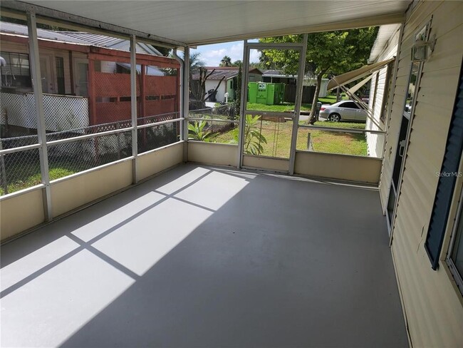 Building Photo - 3532 Lazy Lake Dr N