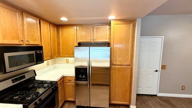 Building Photo - 4006 Craven Rd