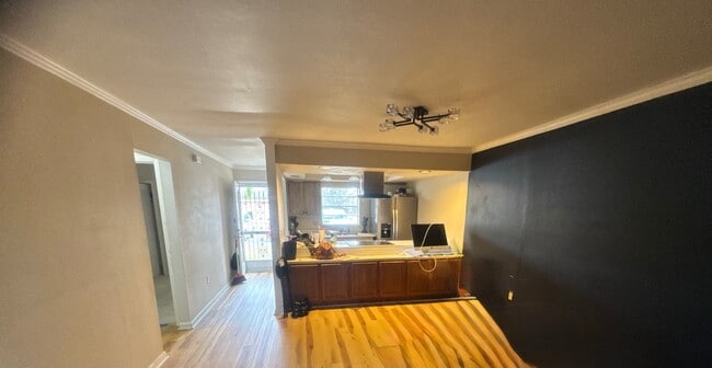 Building Photo - 119 Fairway Dr