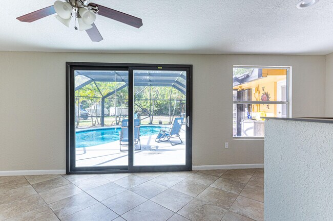 Building Photo - 169 Armadillo Way