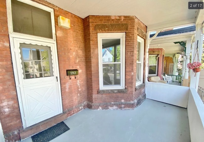 Building Photo - 193 Beech St