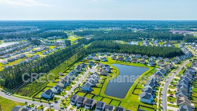 Building Photo - 201 Bigleaf Ct