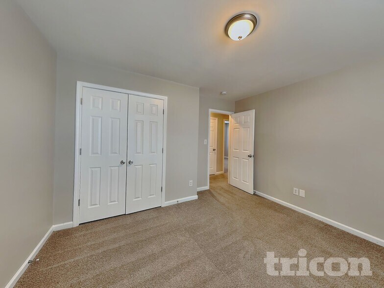 Building Photo - 3673 Watkins Ridge Ct