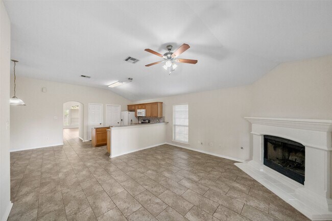 Building Photo - 273 Mesa View