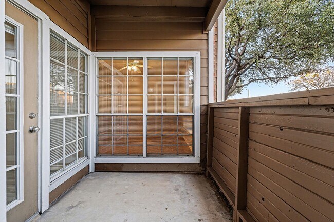 Building Photo - 3607 W Northgate Dr