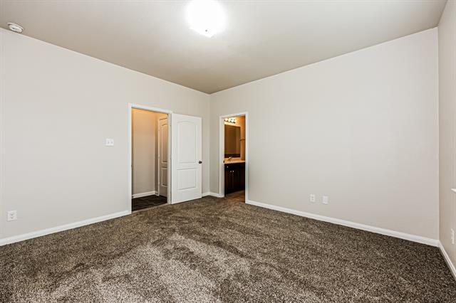 Building Photo - 9425 Bald Cypress St