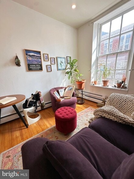 Building Photo - 322 S 11th St