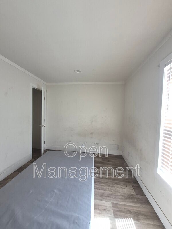 Building Photo - 3300 Voight Blvd