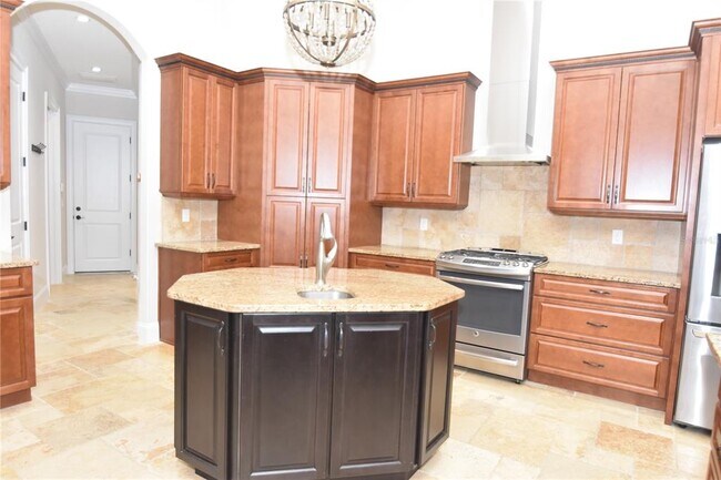 Building Photo - 7 Spanish Moss Ct