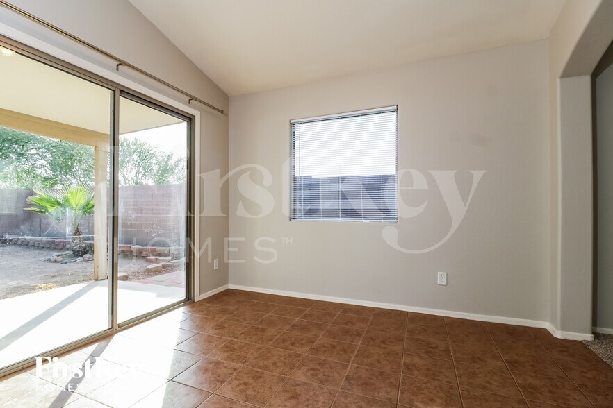 Building Photo - 25757 W St Kateri Dr