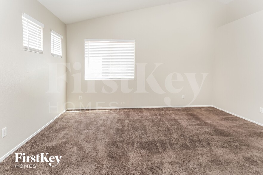 Building Photo - 7605 Donald Nelson Ave