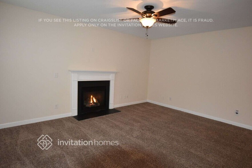 Building Photo - 335 Oak Alley Trail