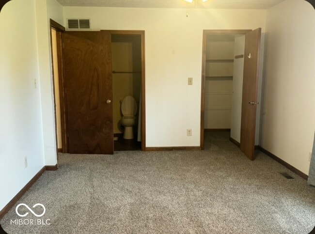 Building Photo - 637 Joy Dr