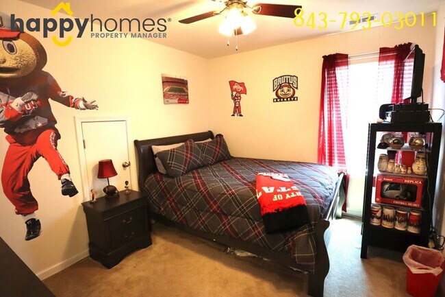 Building Photo - 350 Spectrum Rd